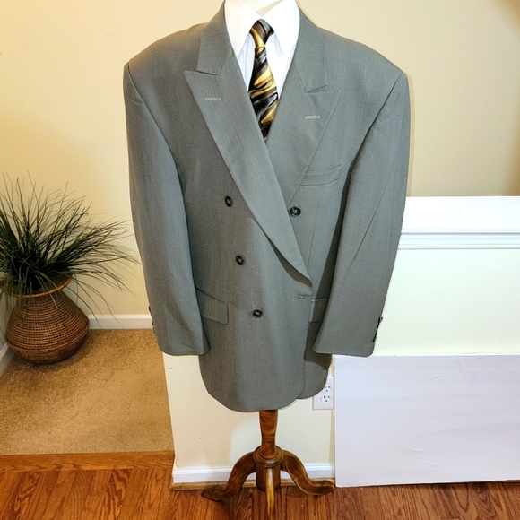 Cellini Linea Uomo | Double Breasted Suit - Picture 2 of 15